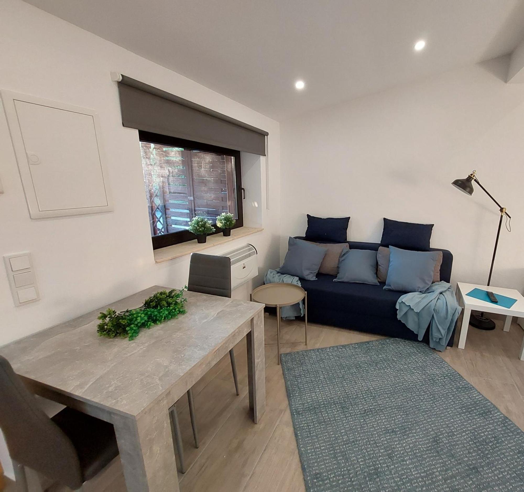 Ferienwohnungen! Kleine Bungalows Mit Terrasse! Stockhausen-Illfurth Eksteriør bilde