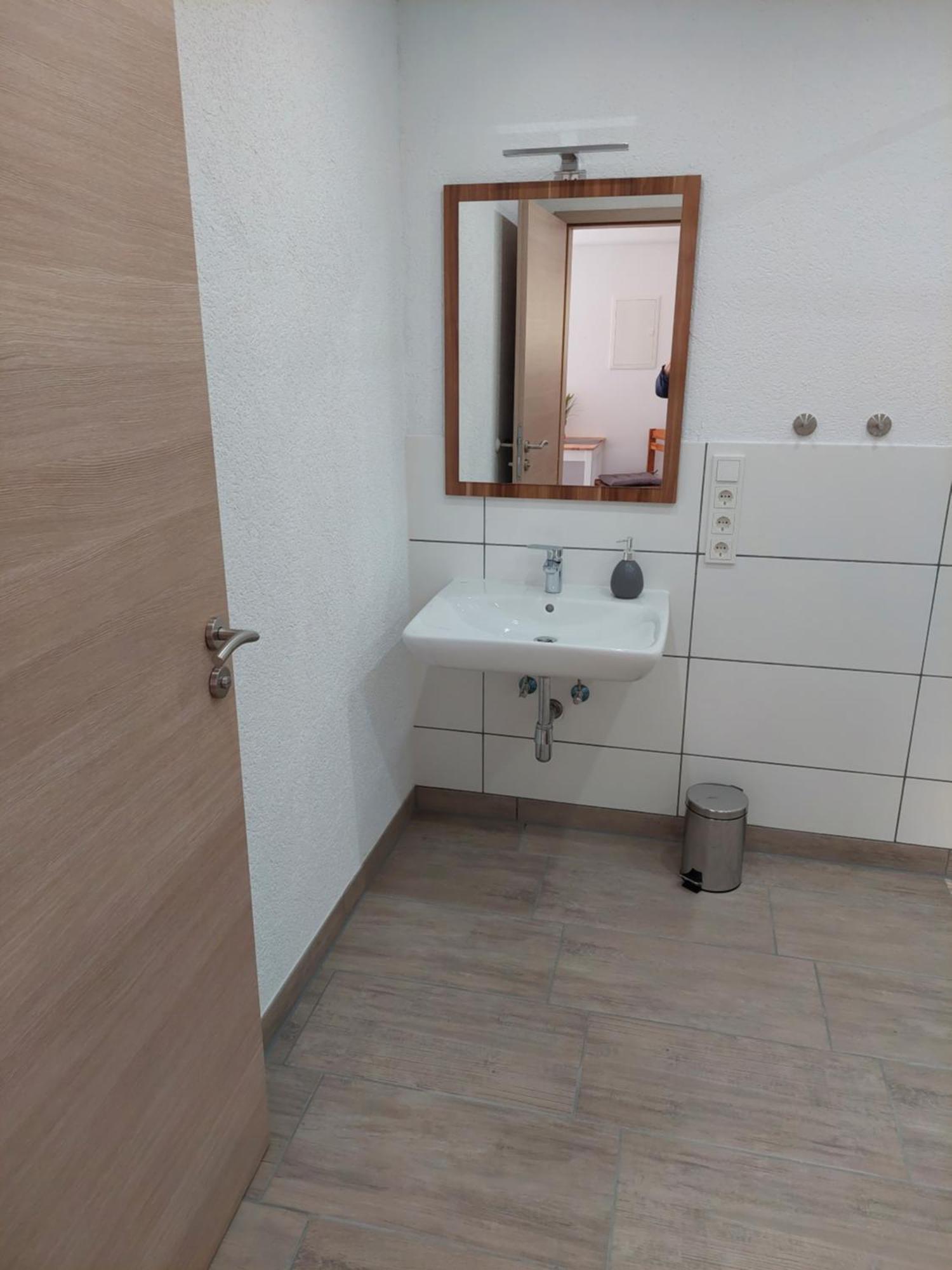 Ferienwohnungen! Kleine Bungalows Mit Terrasse! Stockhausen-Illfurth Rom bilde