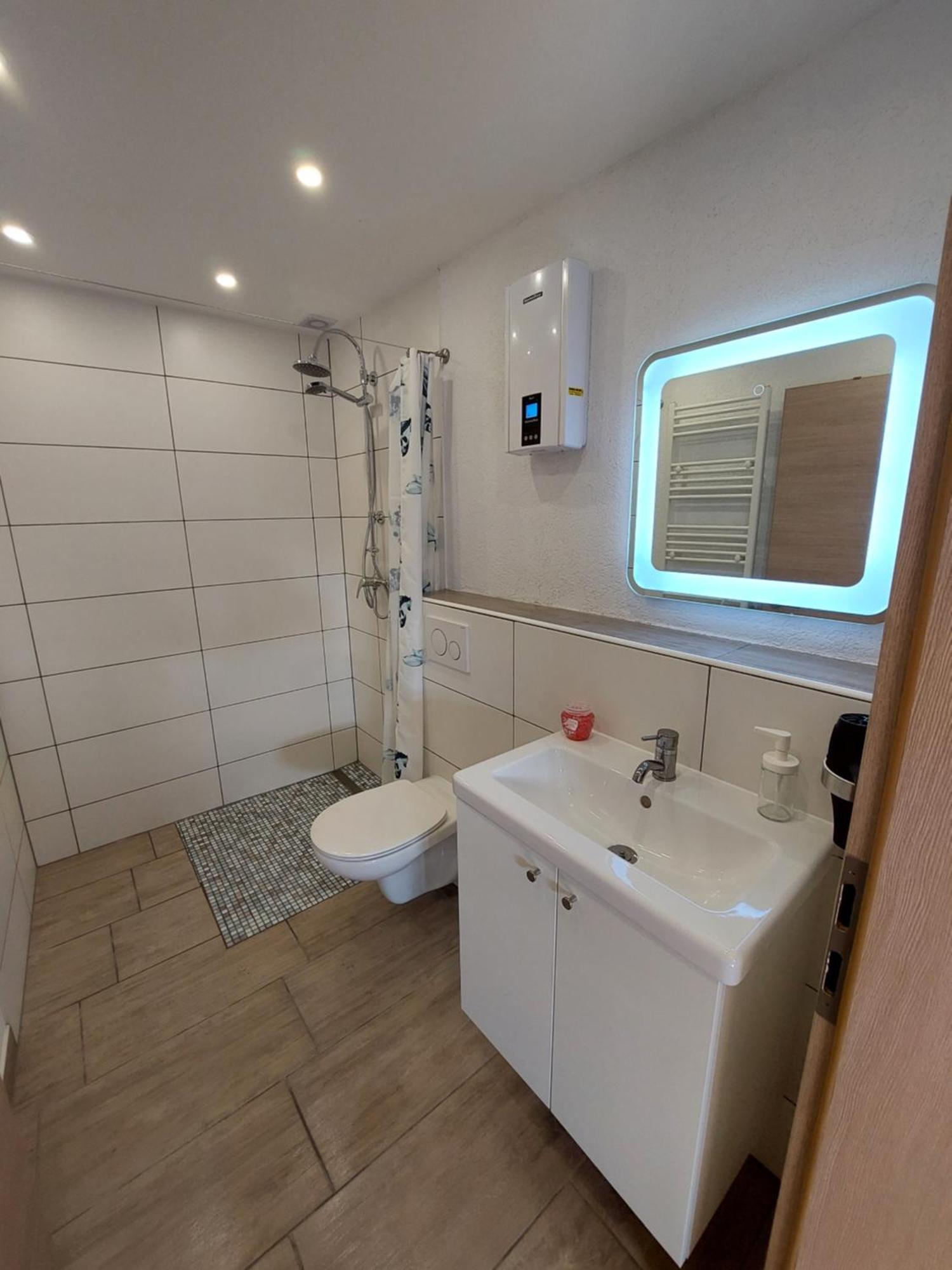 Ferienwohnungen! Kleine Bungalows Mit Terrasse! Stockhausen-Illfurth Rom bilde